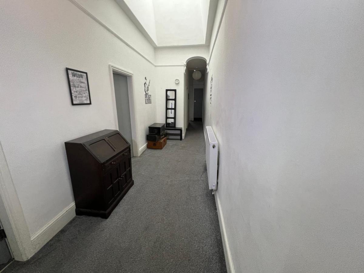 Peaky Blinders Apartment 5 Min Walk To Blackpool Tower Sleeps Up To 14 ภายนอก รูปภาพ